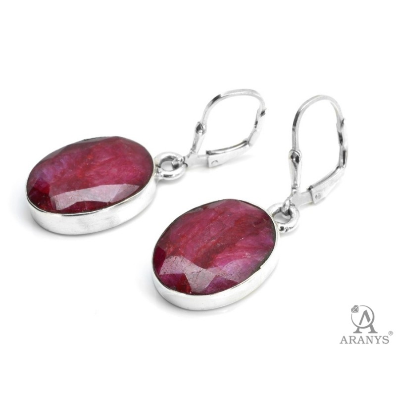 Náušnice s rubíny